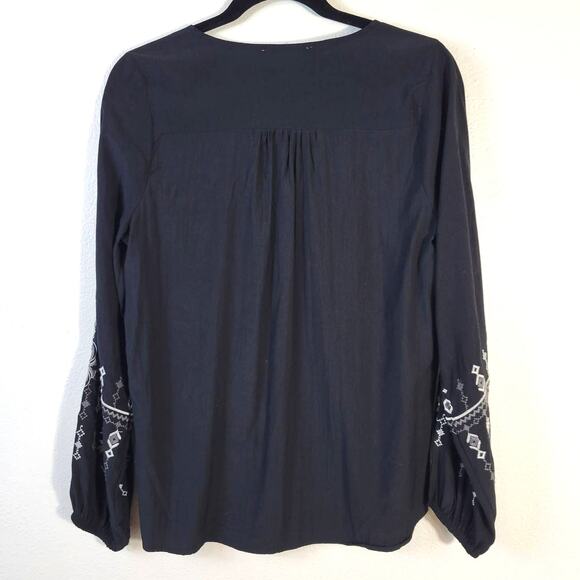 Savanna Jane Blouse Women's M Black White Gray Embroidered Polished Boho - Picture 2 of 8